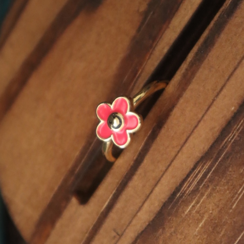 Red smiley Flower Ring